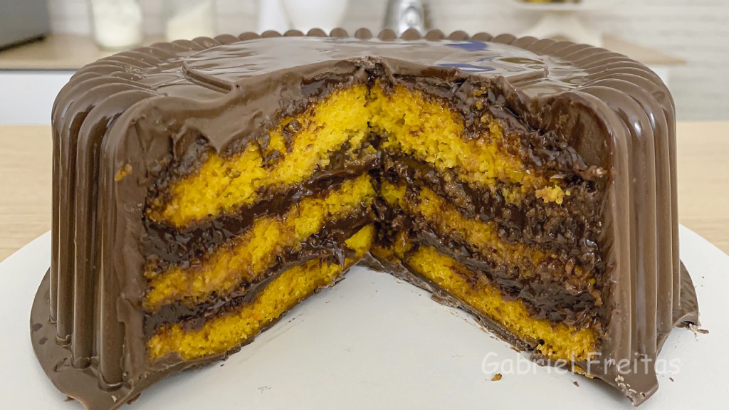 bolo de cenoura com chocolate