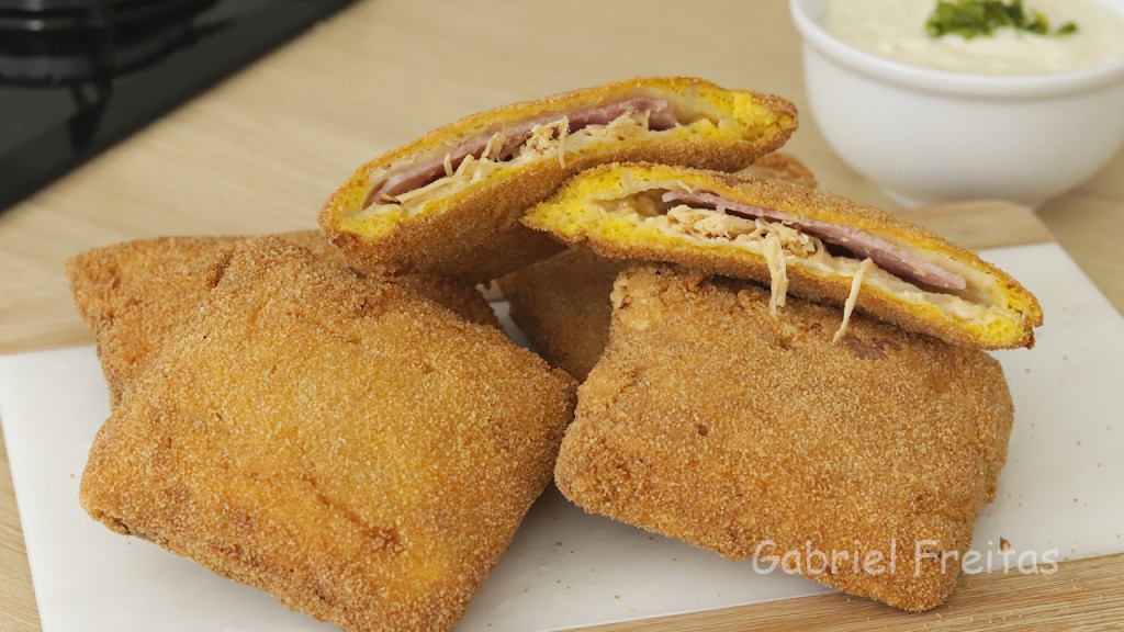 pão de forma empanado